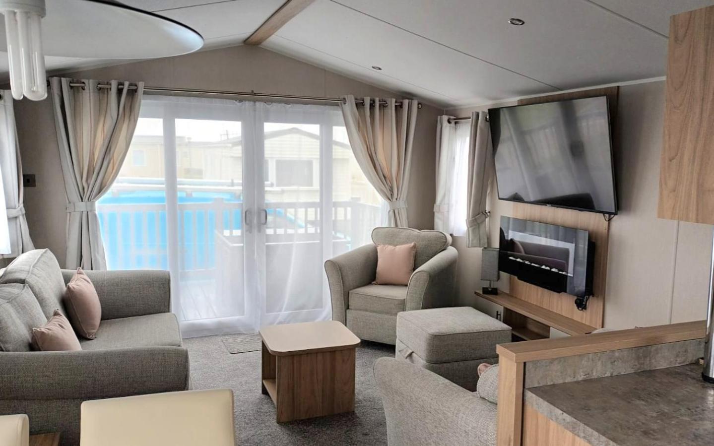 Amor, West Sands Holiday Park, 셀시 외부 사진