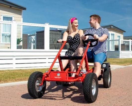 Amor, West Sands Holiday Park, 셀시 외부 사진